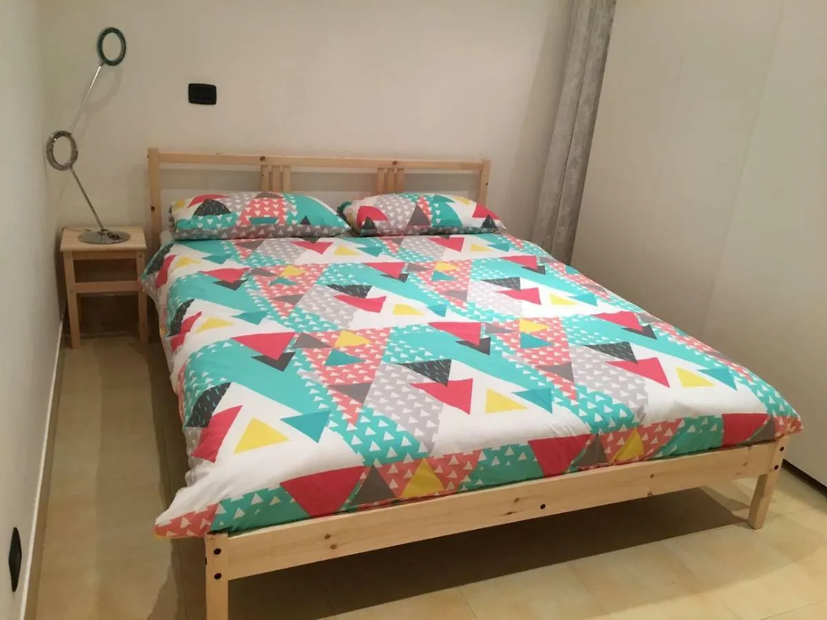 Apartamento Interno 2 Il Giardino Segreto Centro Bari 0*,  Italia